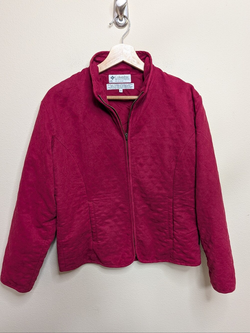 Columbia Sportswear Cranberry Red Insulated Full Zip Jacket Size Medium Women's